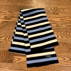 Burberry scarf | 100% wool | Blue and white striped